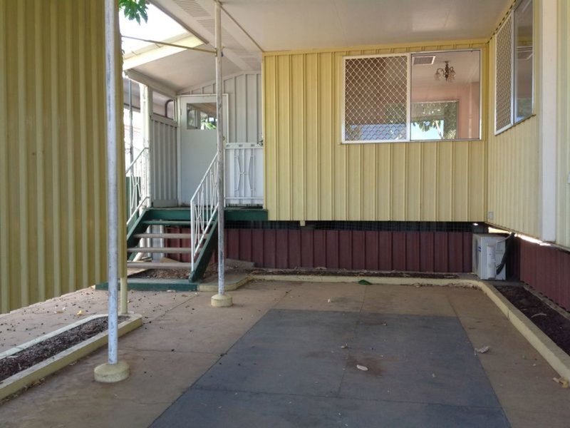 Photo - 47 Abel Smith Parade, Mount Isa QLD 4825 - Image 3