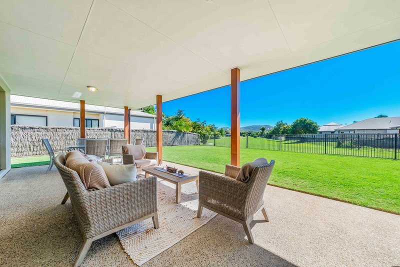 Photo - 47 Abell Road, Cannonvale QLD 4802 - Image 2