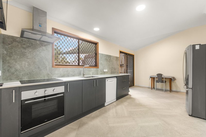 Photo - 4/7 Albert Street, Eagleby QLD 4207 - Image 6