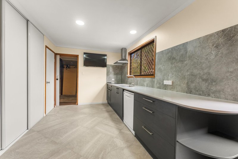 Photo - 4/7 Albert Street, Eagleby QLD 4207 - Image 8