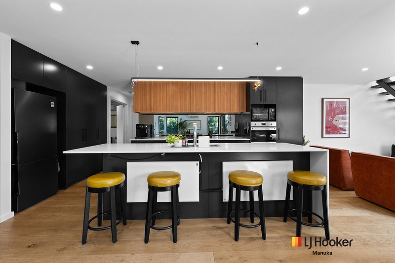 Photo - 4/7 Allwood Street, Chifley ACT 2606 - Image 3