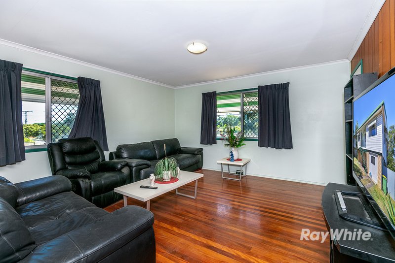 Photo - 47 Aquarius Drive, Kingston QLD 4114 - Image 2