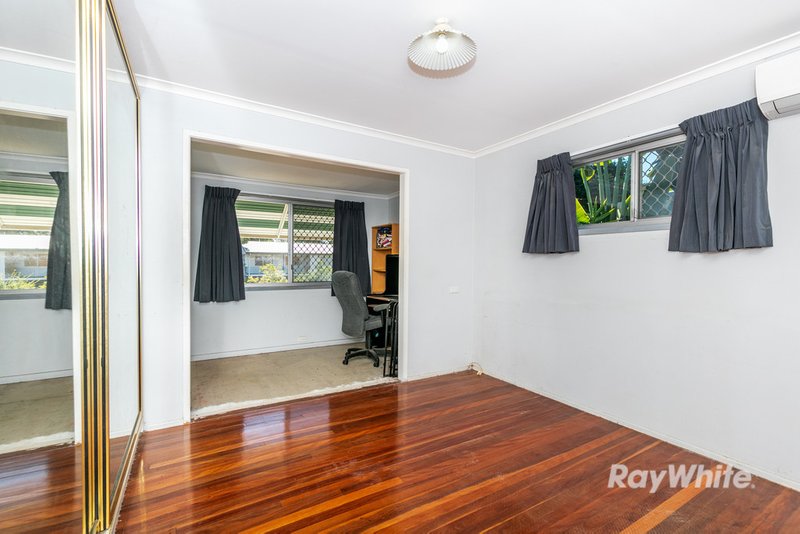 Photo - 47 Aquarius Drive, Kingston QLD 4114 - Image 5