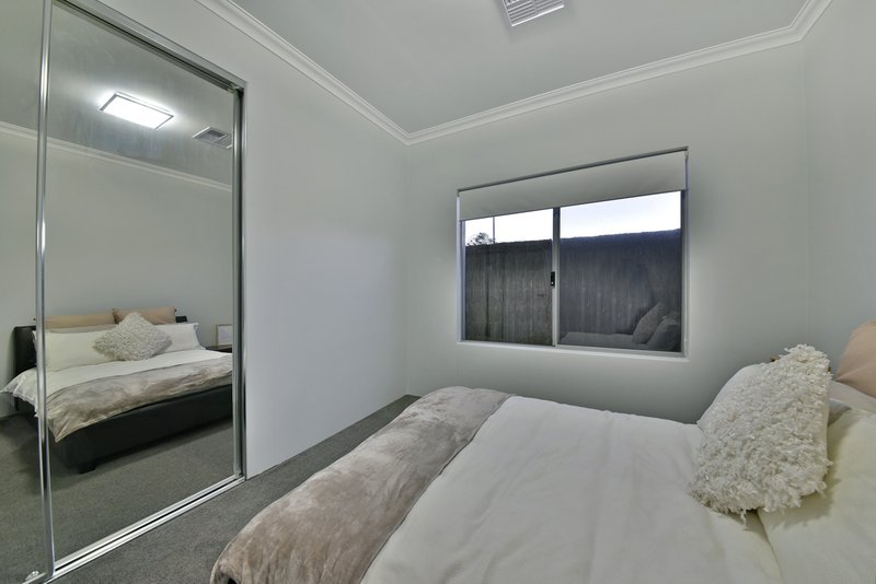 Photo - 47 Aviator Boulevard, Clarkson WA 6030 - Image 11