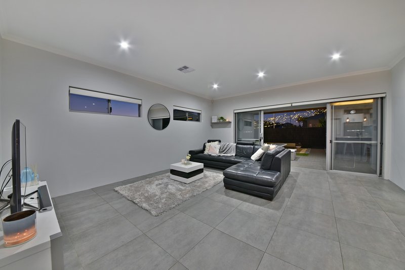 Photo - 47 Aviator Boulevard, Clarkson WA 6030 - Image 21