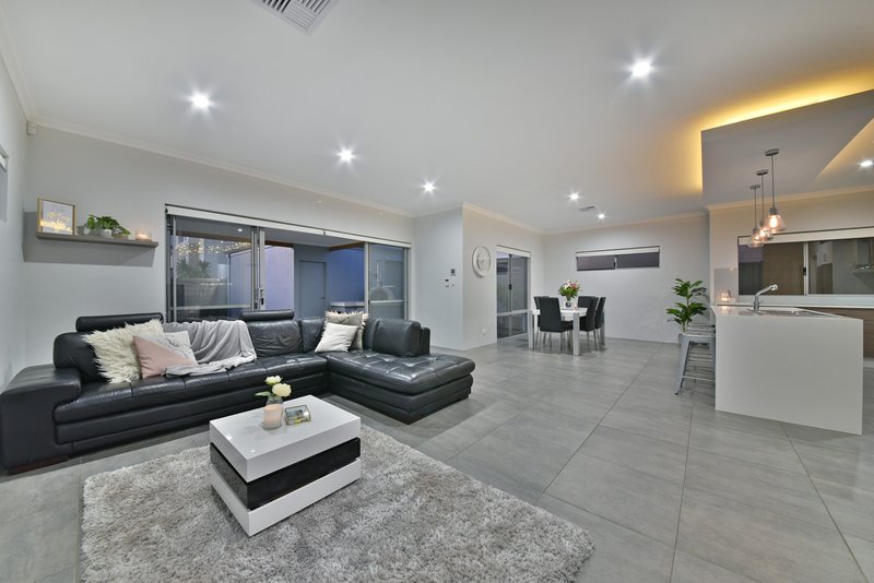 Photo - 47 Aviator Boulevard, Clarkson WA 6030 - Image 23