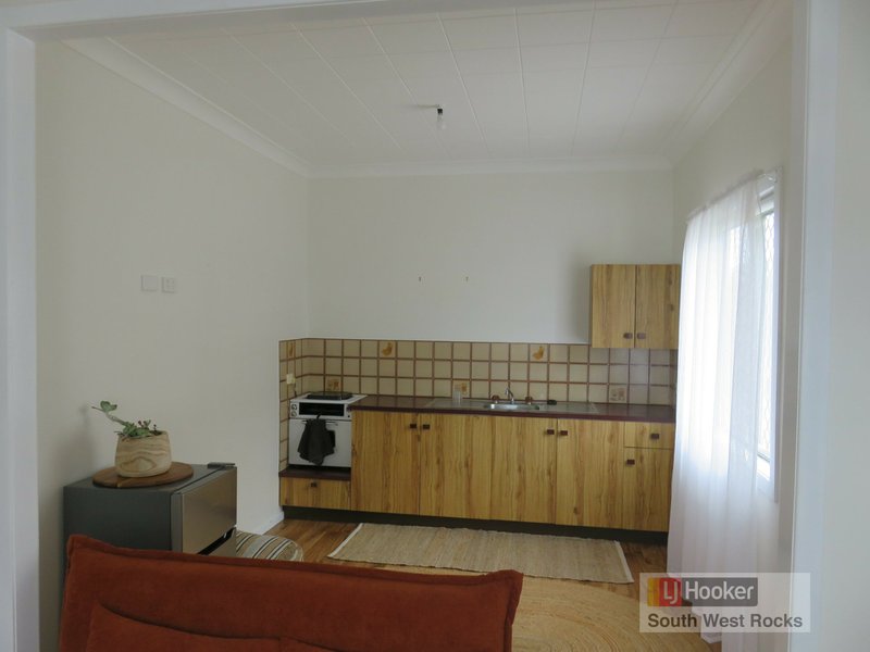 Photo - 4/7 Baldwin Street, South West Rocks NSW 2431 - Image 3