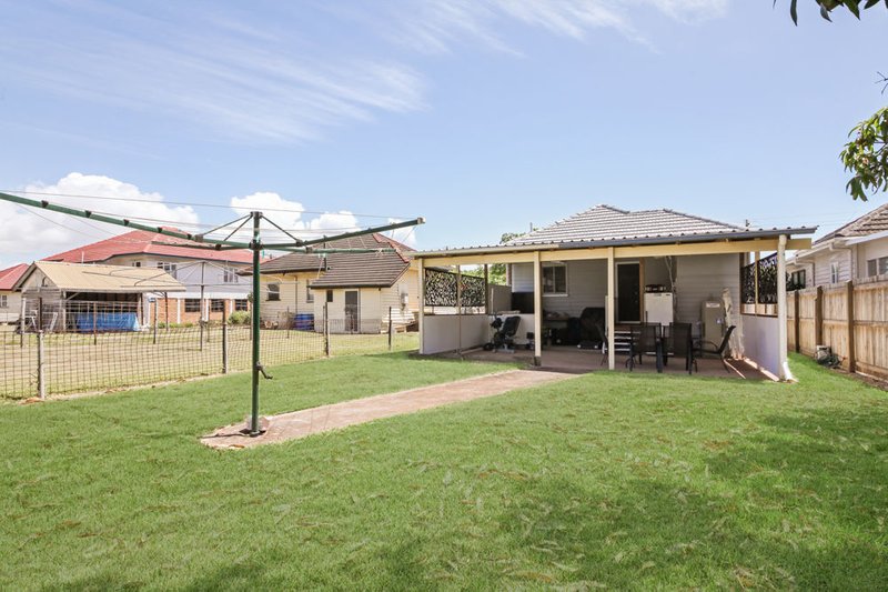 Photo - 47 Bayview Road, Brighton QLD 4017 - Image 11