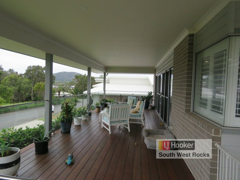 Photo - 47 Belle Oconnor Street, South West Rocks NSW 2431 - Image 3