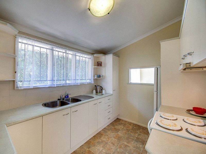 Photo - 47 Birra Street, Chermside West QLD 4032 - Image 7