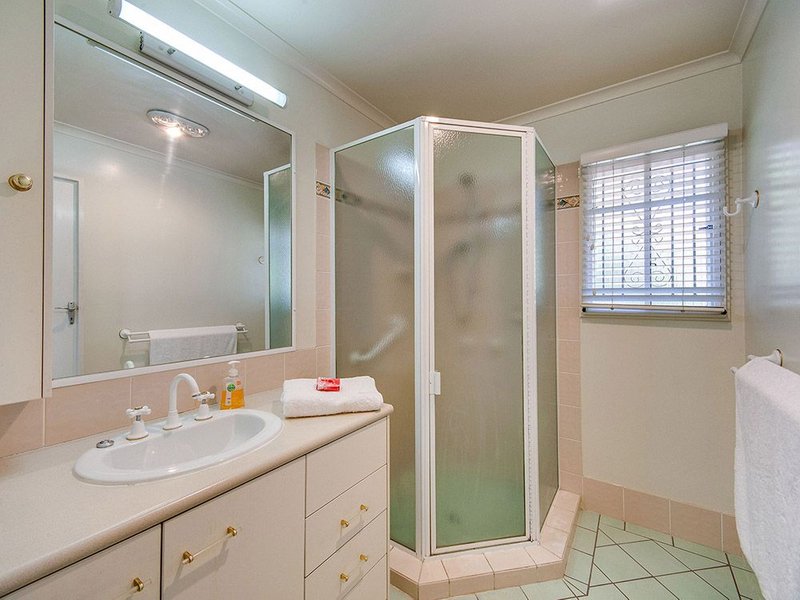 Photo - 47 Birra Street, Chermside West QLD 4032 - Image 13