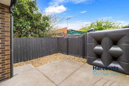 Photo - 4/7 Boisdale Avenue, Sunshine North VIC 3020 - Image 8