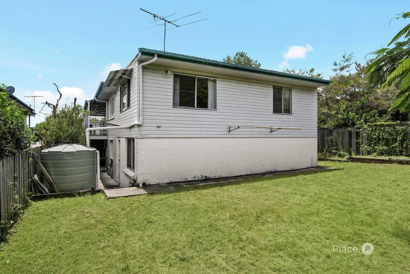 Photo - 47 Bonneville Street, Holland Park West QLD 4121 - Image 9