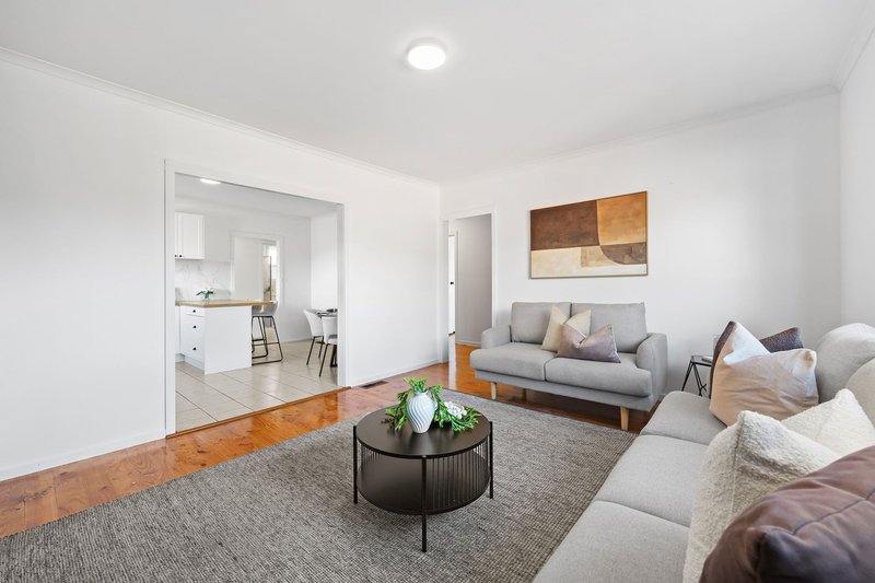 Photo - 4/7 Boston Road, Lalor VIC 3075 - Image 5