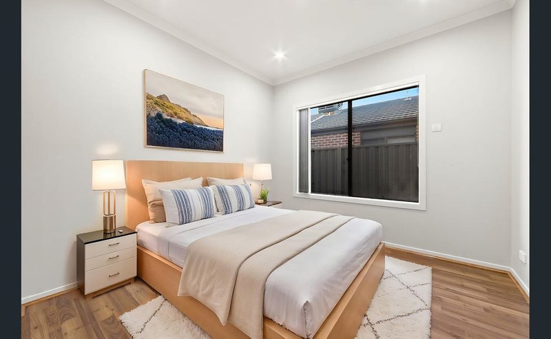 Photo - 47 Canunda Way, Tarneit VIC 3029 - Image 2