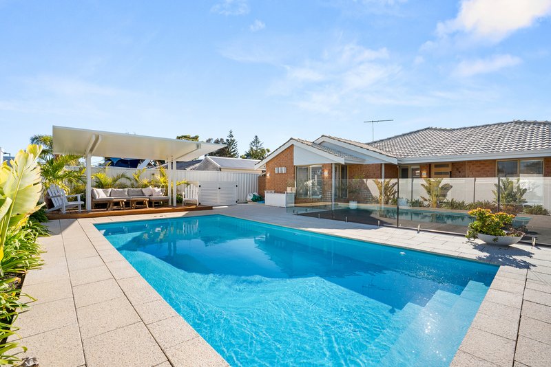 Photo - 47 Caribbean Drive, Safety Bay WA 6169 - Image 1