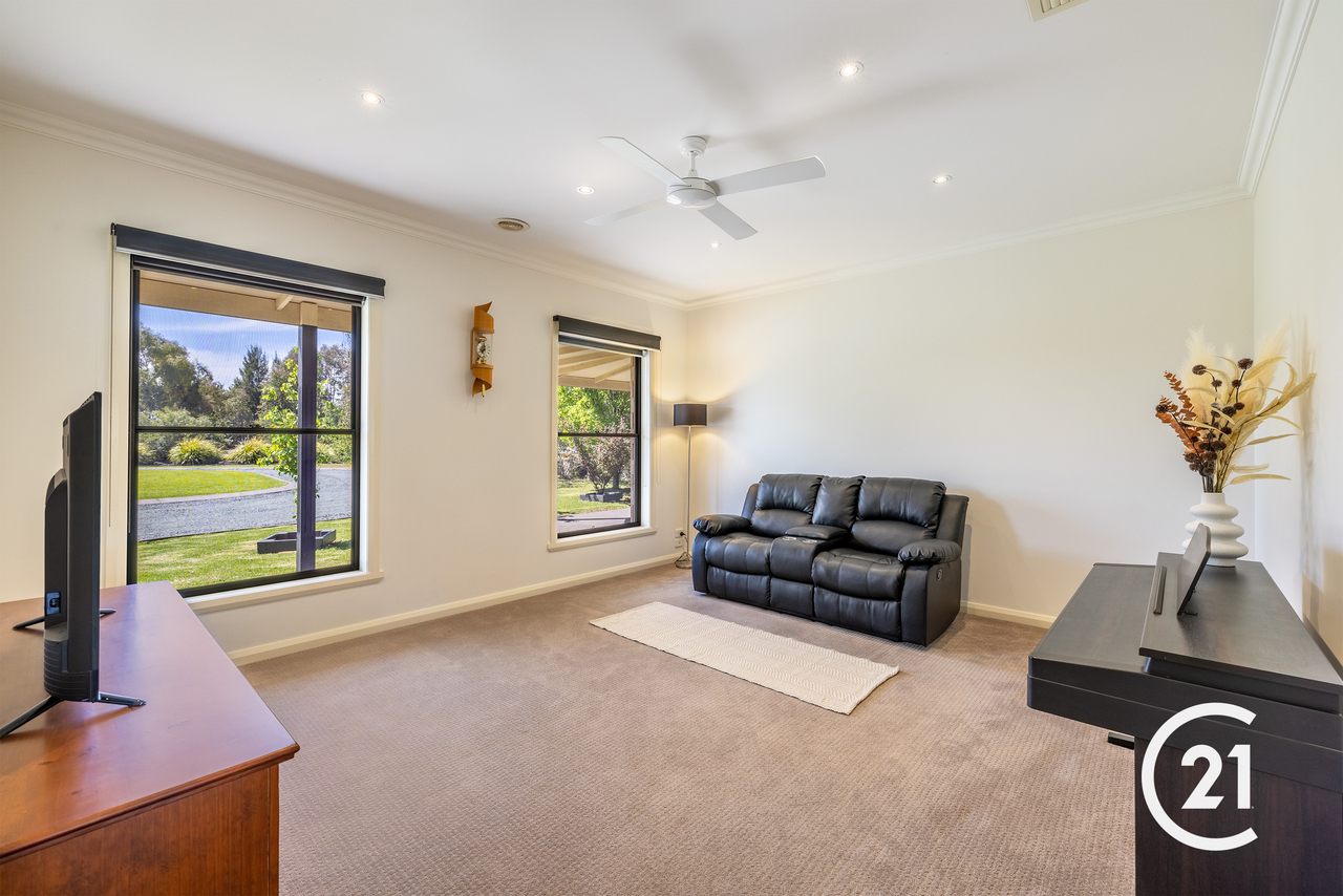 4-bedroom house at 47 CHELSWORTH DRIVE, Echuca VIC 3564, Campaspe, Victoria