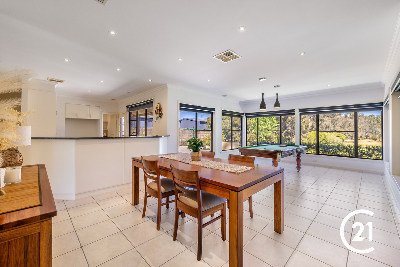 4-bedroom house at 47 CHELSWORTH DRIVE, Echuca VIC 3564, Campaspe, Victoria