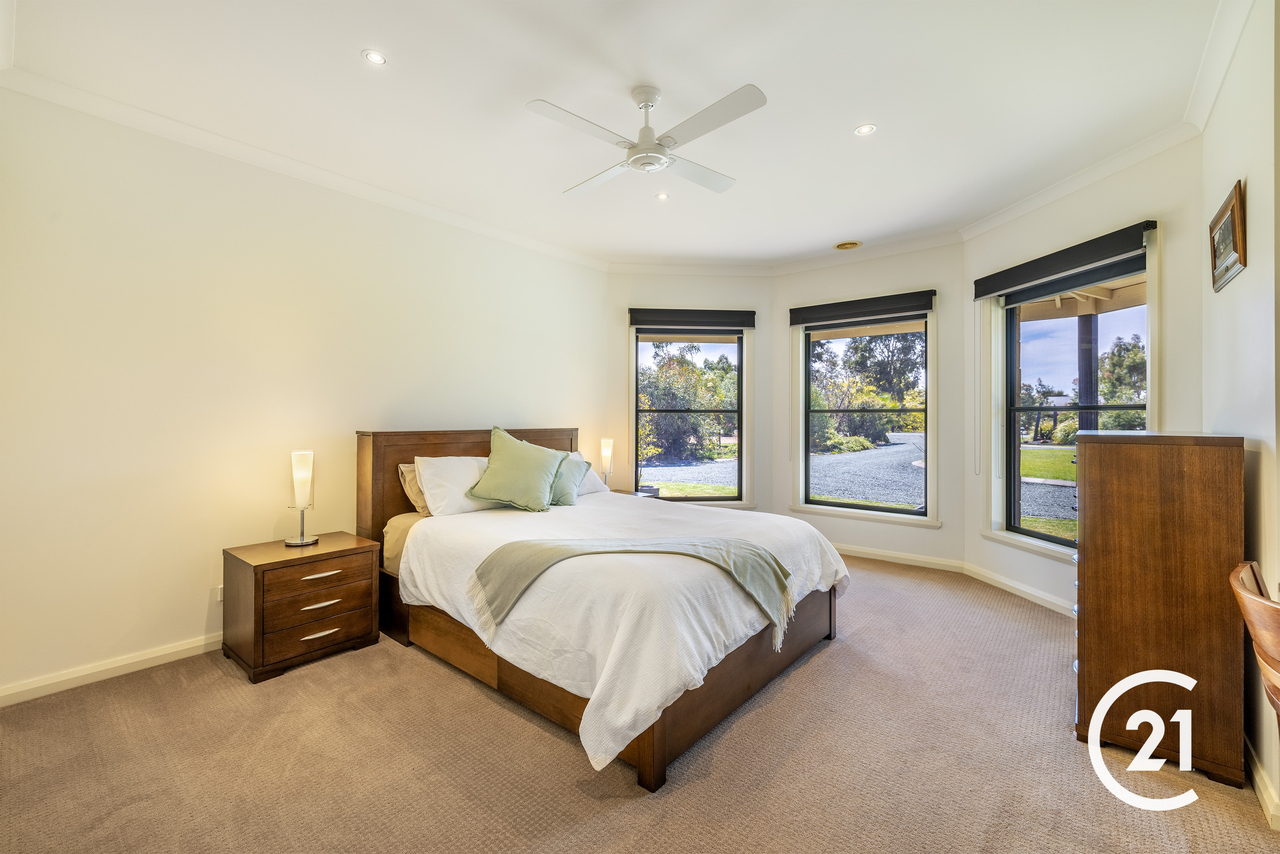 4-bedroom house at 47 CHELSWORTH DRIVE, Echuca VIC 3564, Campaspe, Victoria