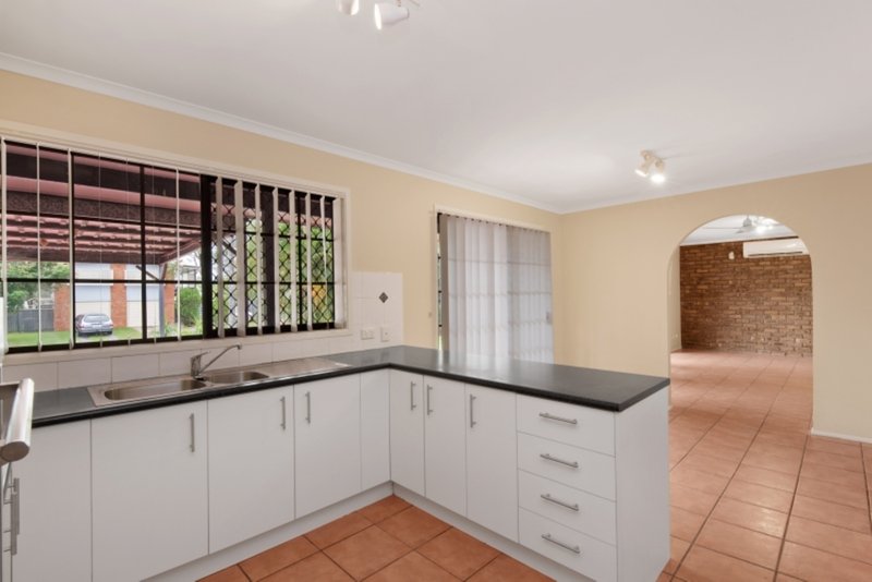 Photo - 47 Claverton Drive, Deception Bay QLD 4508 - Image 3