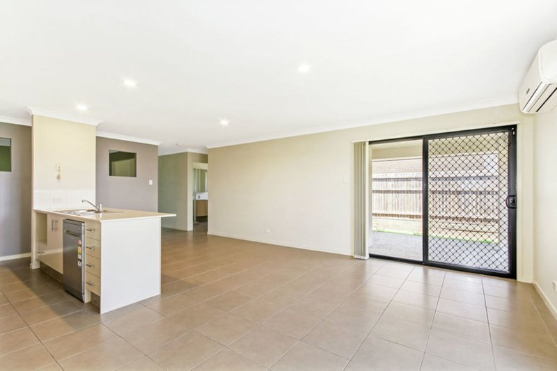 Photo - 47 Clove Street, Griffin QLD 4503 - Image 2