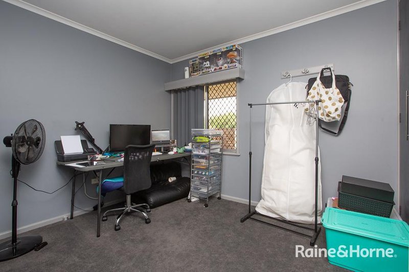 Photo - 47 Croydon Avenue, Tamworth NSW 2340 - Image 6