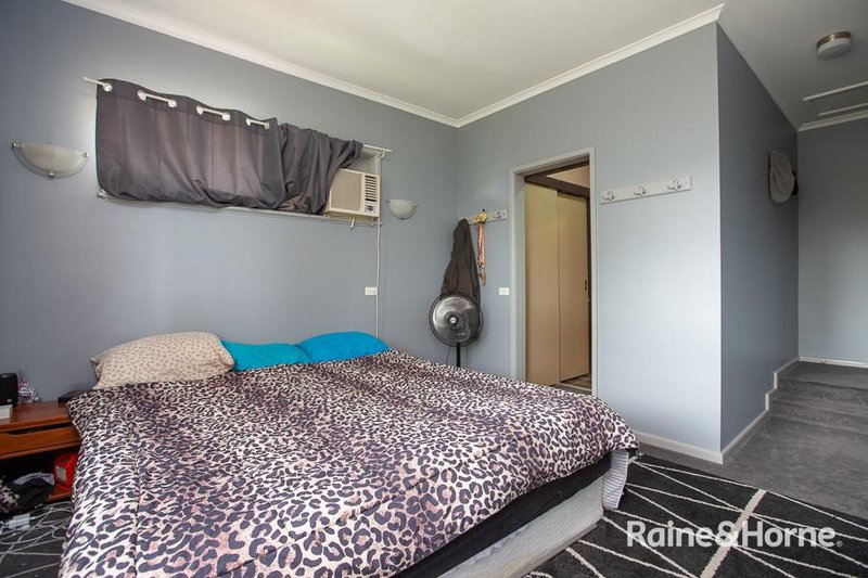 Photo - 47 Croydon Avenue, Tamworth NSW 2340 - Image 10