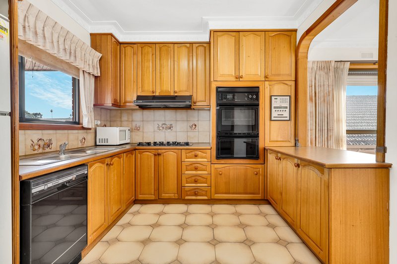 Photo - 47 Delaware Street, Reservoir VIC 3073 - Image 6