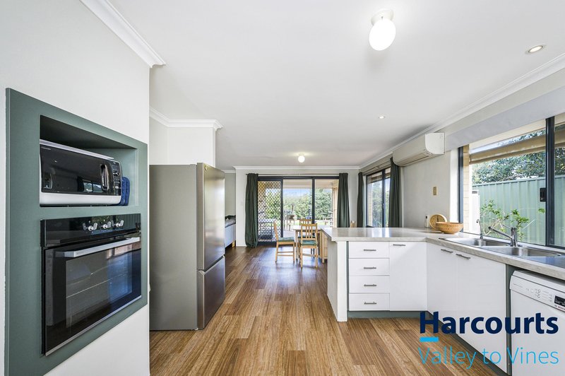 Photo - 47 Delmage Circle, Ellenbrook WA 6069 - Image 7