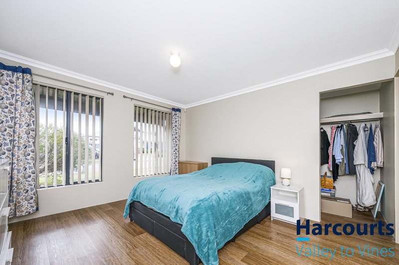 Photo - 47 Delmage Circle, Ellenbrook WA 6069 - Image 11