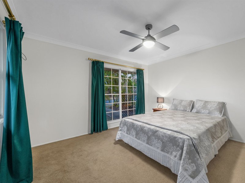 Photo - 47 Devoran Street, Albany Creek QLD 4035 - Image 9