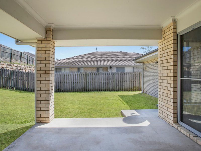 Photo - 47 Dillon Avenue, Augustine Heights QLD 4300 - Image 13