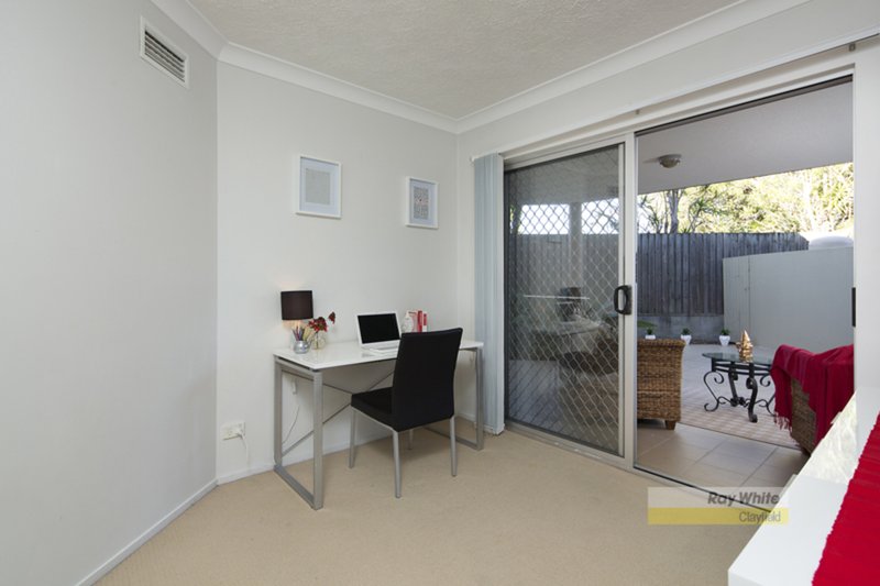 Photo - 4/7 Dobson Street, Ascot QLD 4007 - Image 11