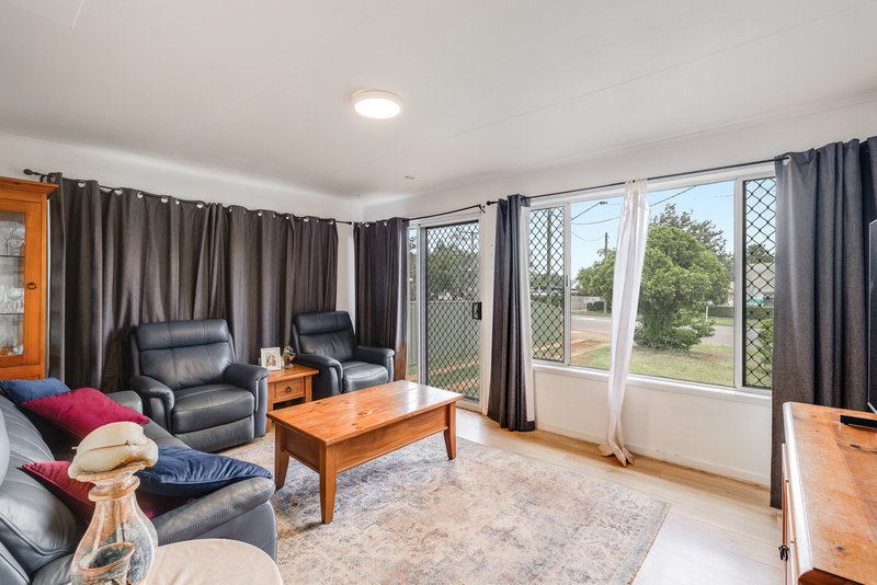 Photo - 47 Drayton Road, Harristown QLD 4350 - Image 4