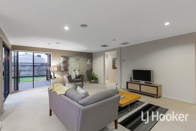 Photo - 47 Dunkirk Drive, Point Cook VIC 3030 - Image 6