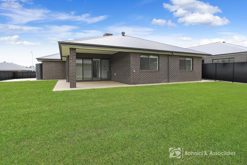 Photo - 47 Eisenhauer Drive, Thurgoona NSW 2640 - Image 8