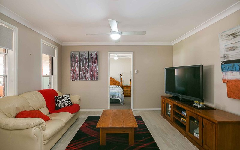 Photo - 47 Elouera Avenue, Buff Point NSW 2262 - Image 4