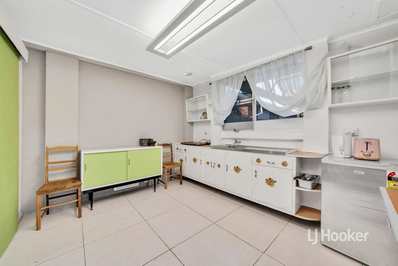 Photo - 47 First Avenue, Altona North VIC 3025 - Image 12