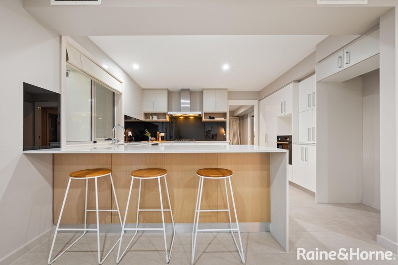 Photo - 47 Gawler Crescent, Deakin ACT 2600 - Image 13