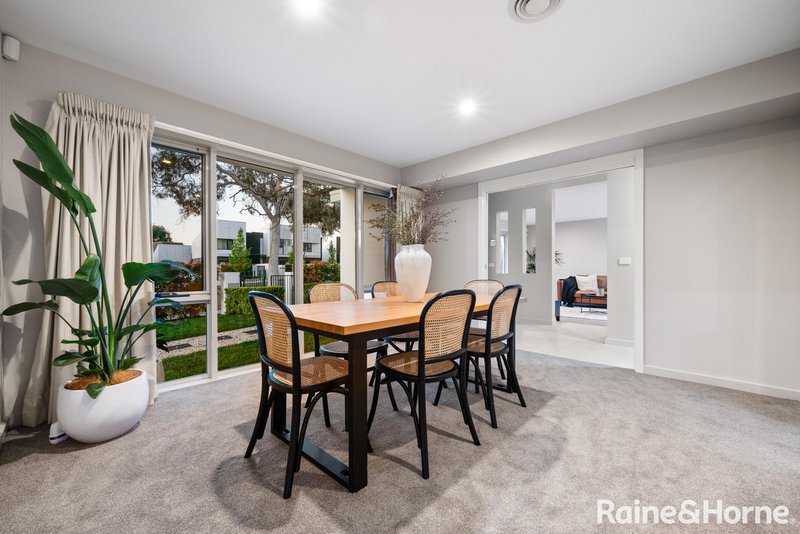 Photo - 47 Gawler Crescent, Deakin ACT 2600 - Image 15