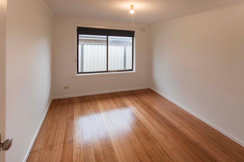 Photo - 4/7 Gertrude Street, St Albans VIC 3021 - Image 6