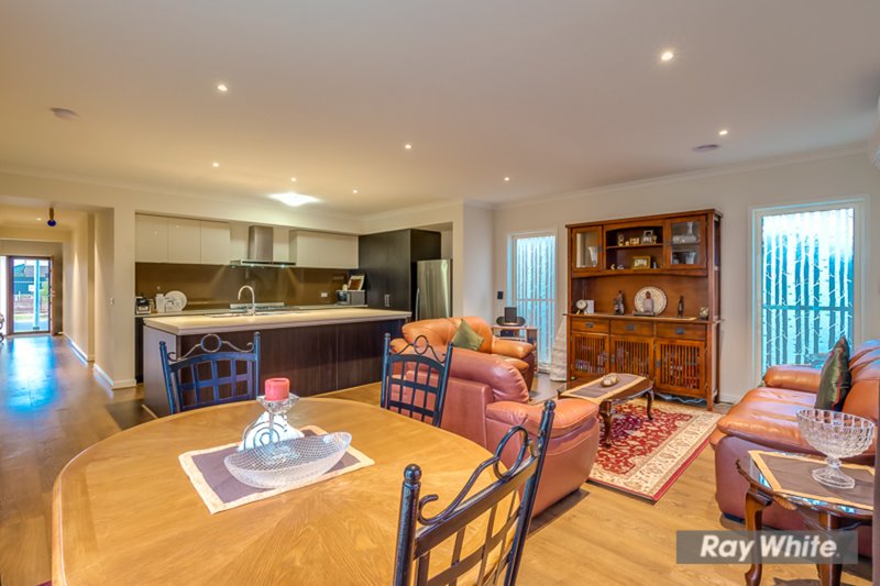 Photo - 47 Glenfern Circuit, Truganina VIC 3029 - Image 11