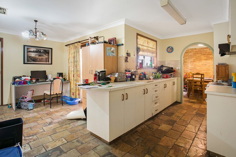 Photo - 47 Glengarvin Drive, Tamworth NSW 2340 - Image 3