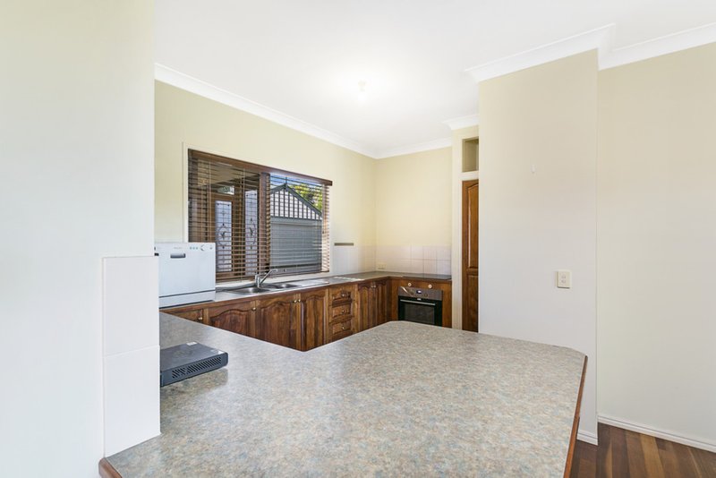 Photo - 47 Glorious Way, Forest Lake QLD 4078 - Image 4