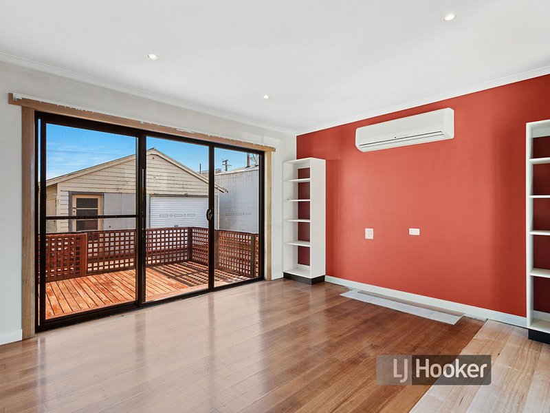 Photo - 47 Goldie Street, Wynyard TAS 7325 - Image 5