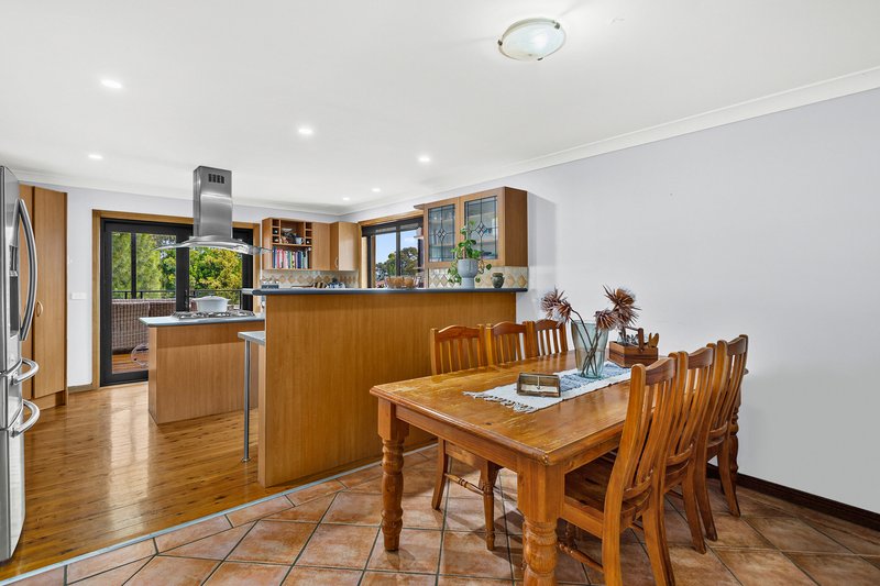 Photo - 47 Goolagong Circuit, Mount Warrigal NSW 2528 - Image 4