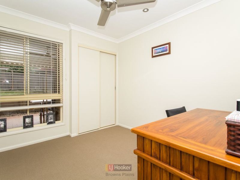 Photo - 47 Gordonia Drive, Regents Park QLD 4118 - Image 11