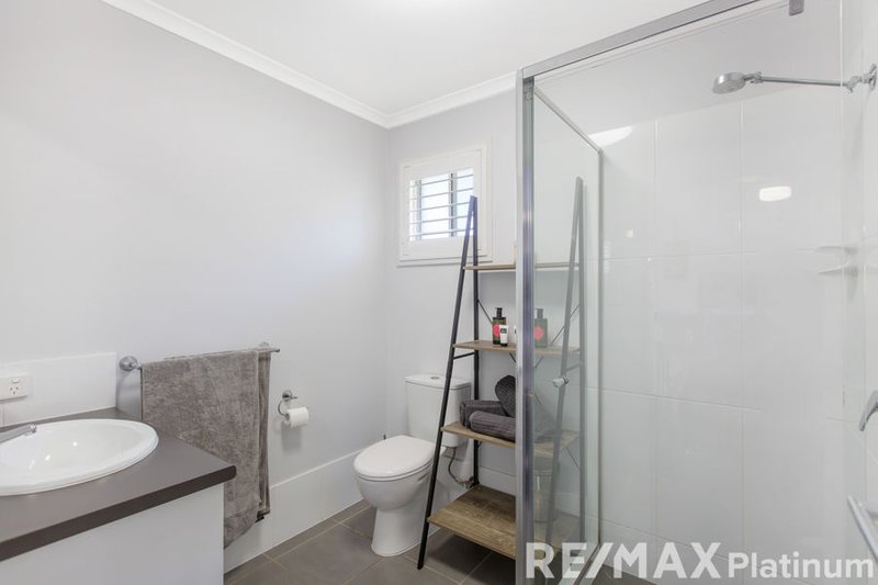 Photo - 47 Grainger Circuit, Burpengary QLD 4505 - Image 9