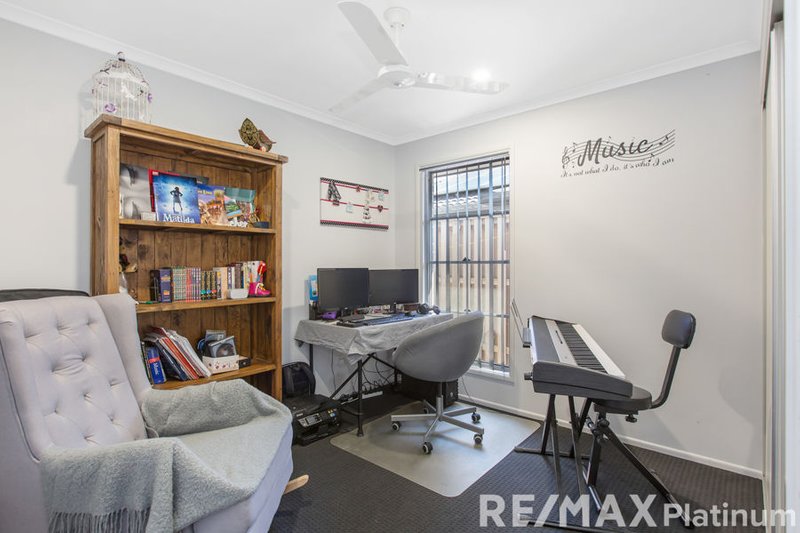 Photo - 47 Grainger Circuit, Burpengary QLD 4505 - Image 12