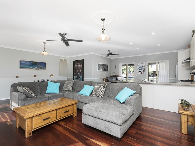 Photo - 47 Grainger Street, Wynnum West QLD 4178 - Image 4